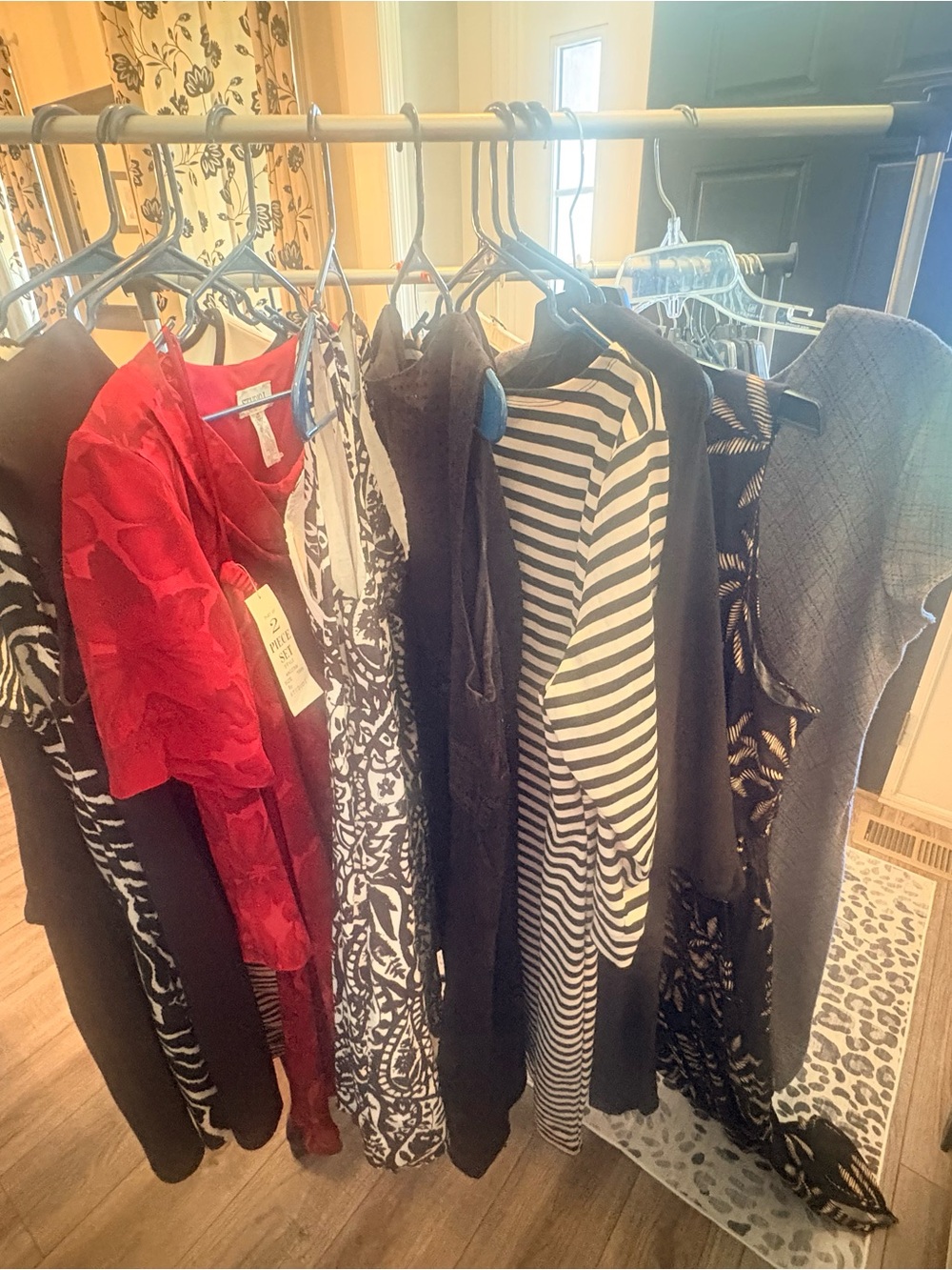 Women's size 18 - 36 piece lot